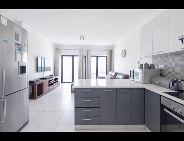 2 BEDROOM APARTMENT FOR SALE IN UMHLANGA RIDGE